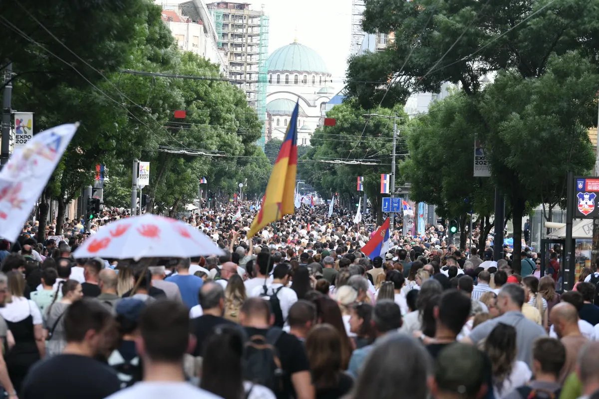FOTO Srpska olimpijka se javila sa protesta, nije mogla da propusti skup na Slaviji