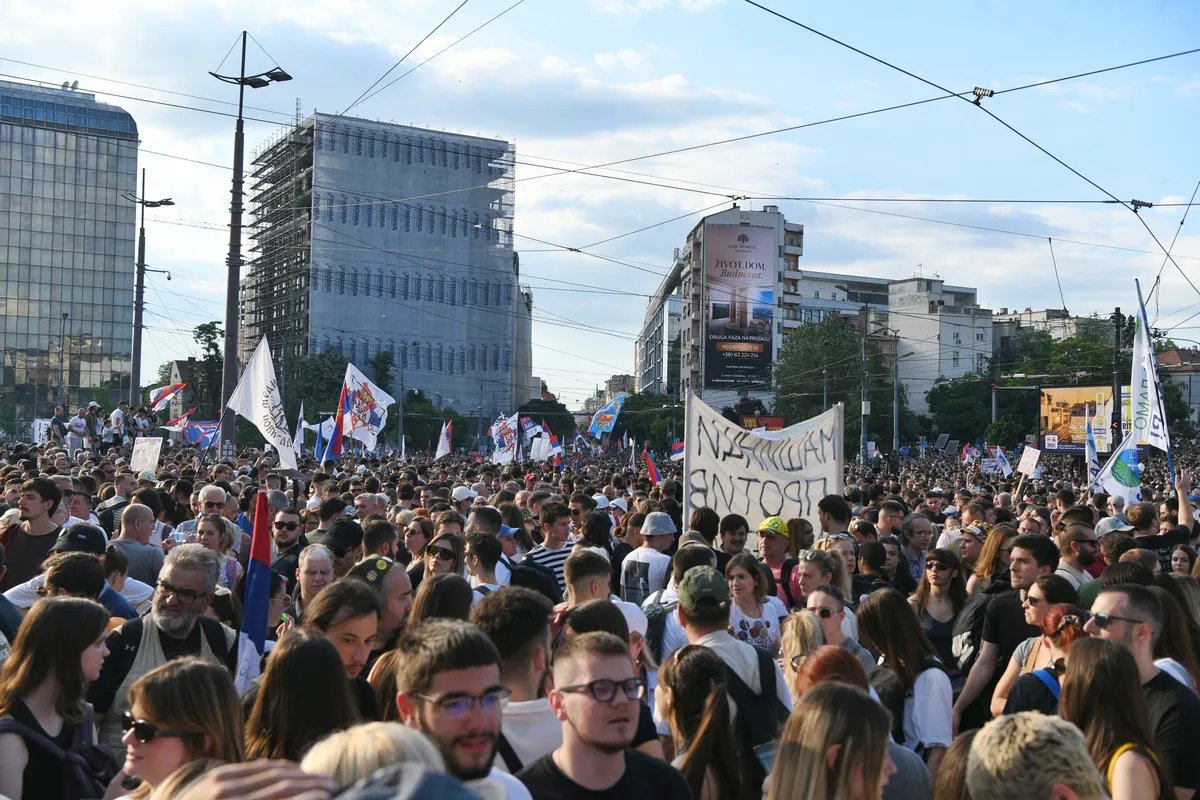 Vladimir Štimac podelio emotivnu fotografiju sa studentskog protesta pa poslao moćnu poruku VIDEO