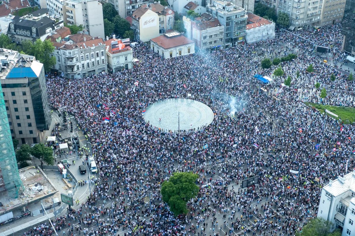VIDEO Neverovatni snimci drona nad Slavijom