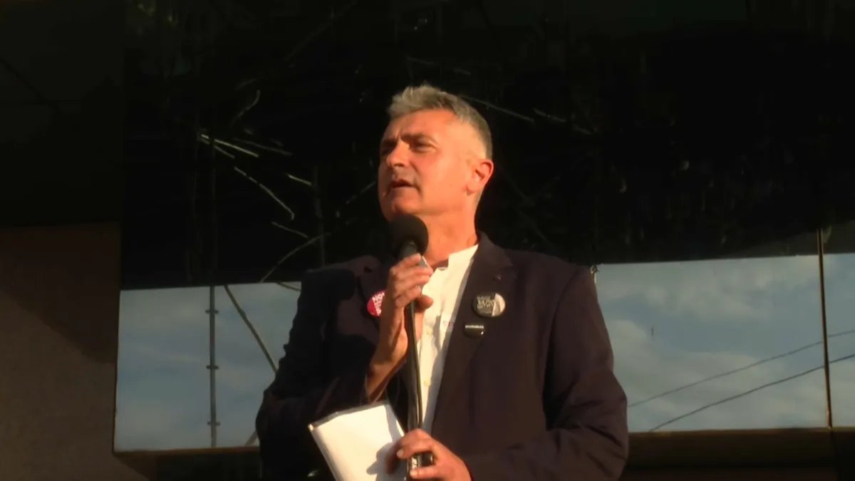 Dr Srdanović: Pišu se nove stranice istorijskih čitanki, Srbija pobeđuje jer studenti pobeđuju