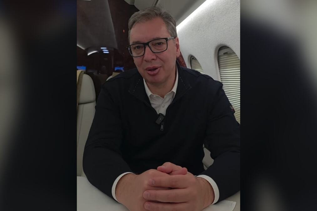 VUČIĆ SE HITNO OGLASIO IZ AVIONA ZA KINU! Predsednik o scenama NASILJA u režiji blokadera u Beogradu: "Srbija će sačuvati javni red i mir!" (VIDEO)