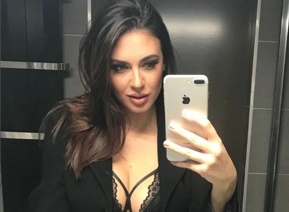"PLAŠIM SE POROĐAJA, USVOJIĆU DETE": Ivana Krunić o majčinstvu, rijalitiju i sudu sa Čvorkom - SVE JE OTKRILA!