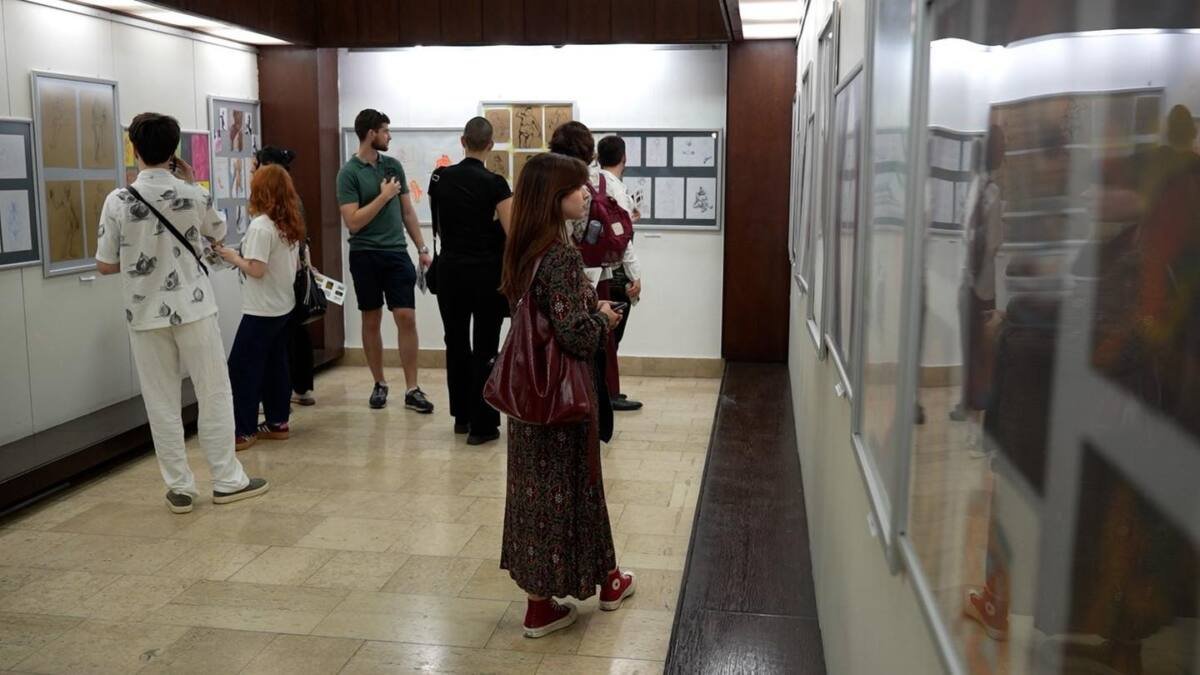 MLADOST I TALENAT U MUZEJU JADRA: Najbolji radovi 30 studenata Fakulteta primenjenih umetnosti pred lozničkom publikom (FOTO)