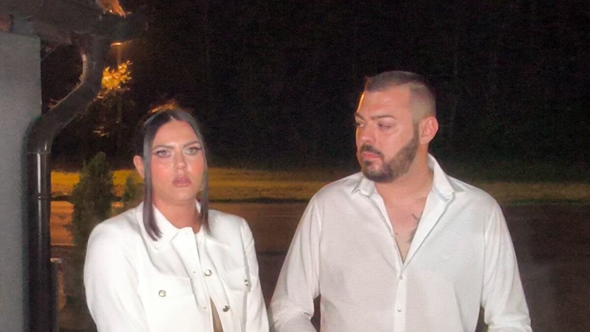 "BILO JE TEŠKO, PLAKALA SAM, NISAM JELA" Žena Slobe Vasića priznala da se slomila kad je smešten u "Lazu"! Iz mučne situacije smogla snage i da se našali