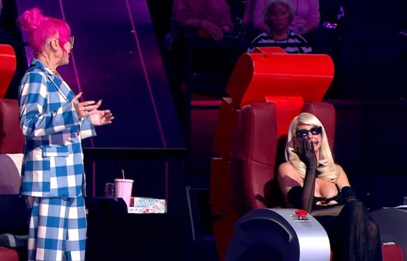 "TEBE ĆE DA ZABORAVE, JEDINO ĆE TVOJU ZADNJICU DA PAMTE" Jelena Karleuša jednim komentarom iznervirala Zoricu Brunclik, sve joj sasula u lice (VIDEO/FOTO)