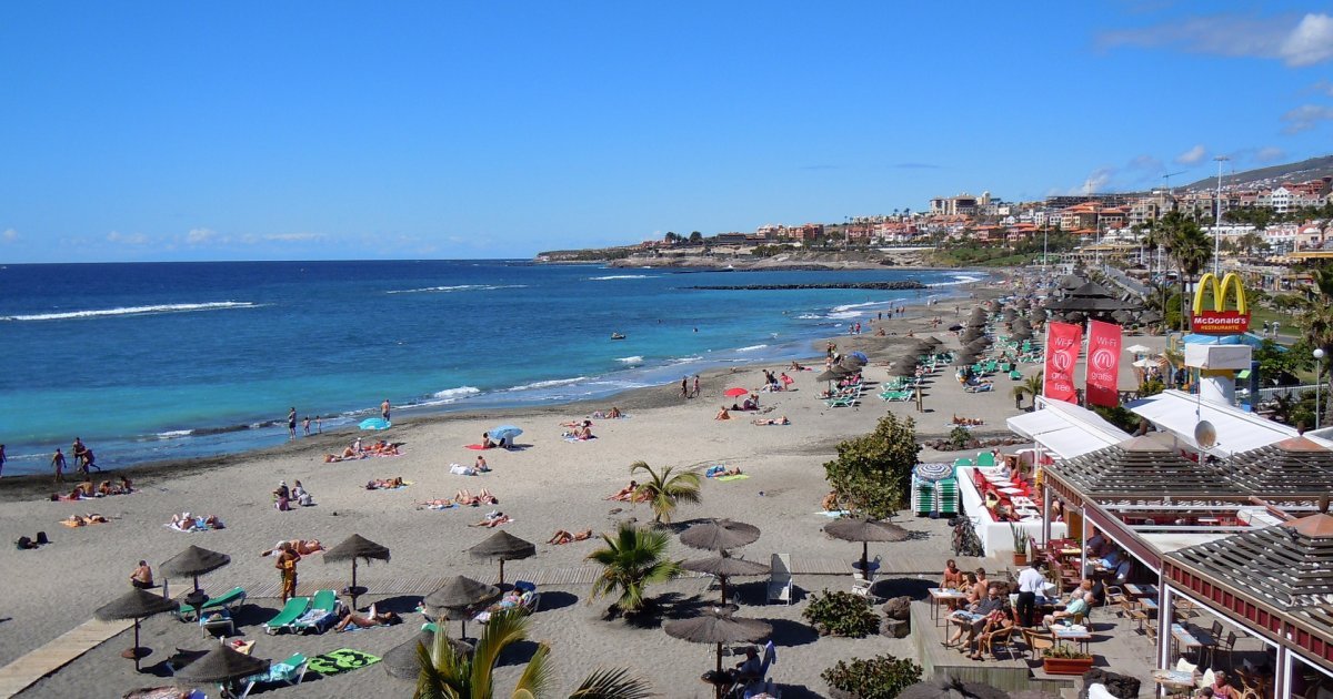Haos na popularnom letovalištu u Španiji: Turisti u panici, hitno zatvorena čuvena plaža