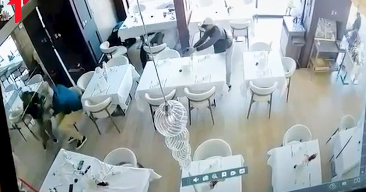 EKSKLUZIVNO Snimak pucnjave iz "Džerija": Napadač mirno sedeo, pa potrčao prema G. S. i zapucao!