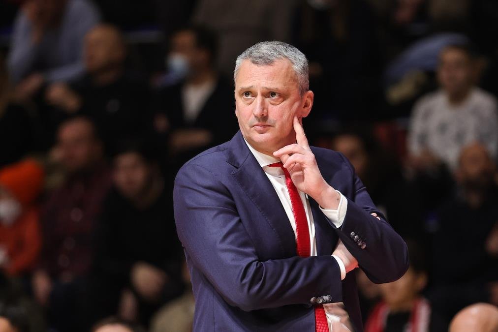 GOSPODIN, TRENER, INSTITUCIJA - Radonjić Dejan