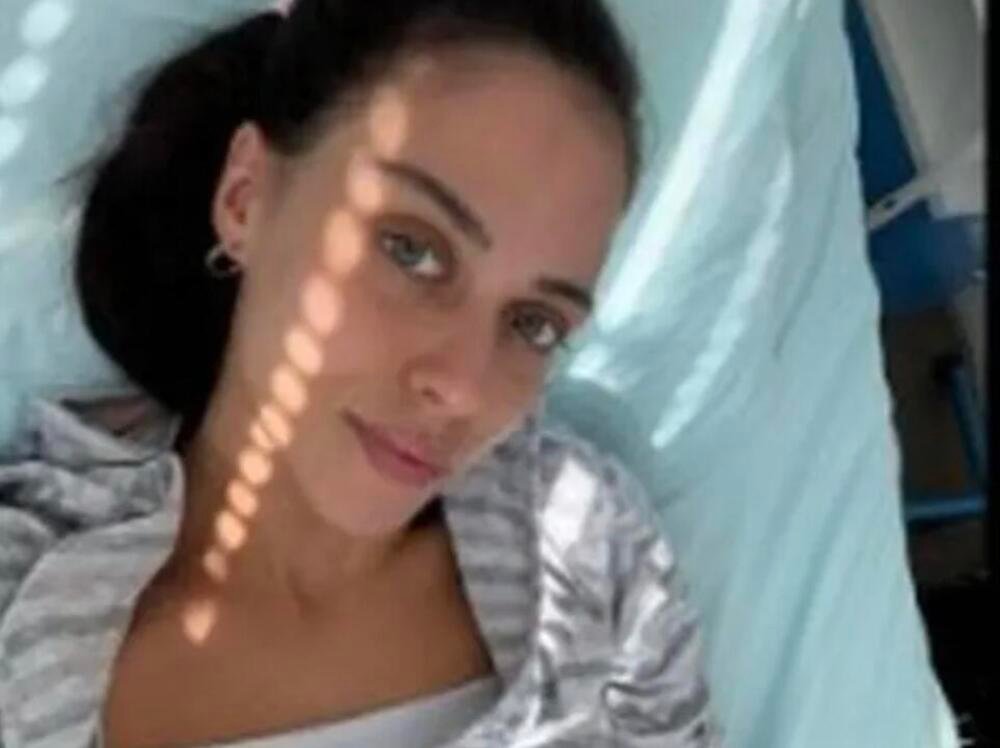 NAŠA PEVAČICA (29) HITNO OPERISANA, UGRAĐEN JOJ STENT: Pozlilo joj na odmoru, oglasila se iz bolnice