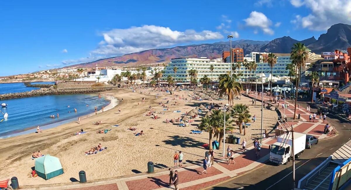 Crvena uzbuna na plaži u Španiji: Kupanje zabranjeno zbog opasne bakaterije - hitno izdato upozorenje