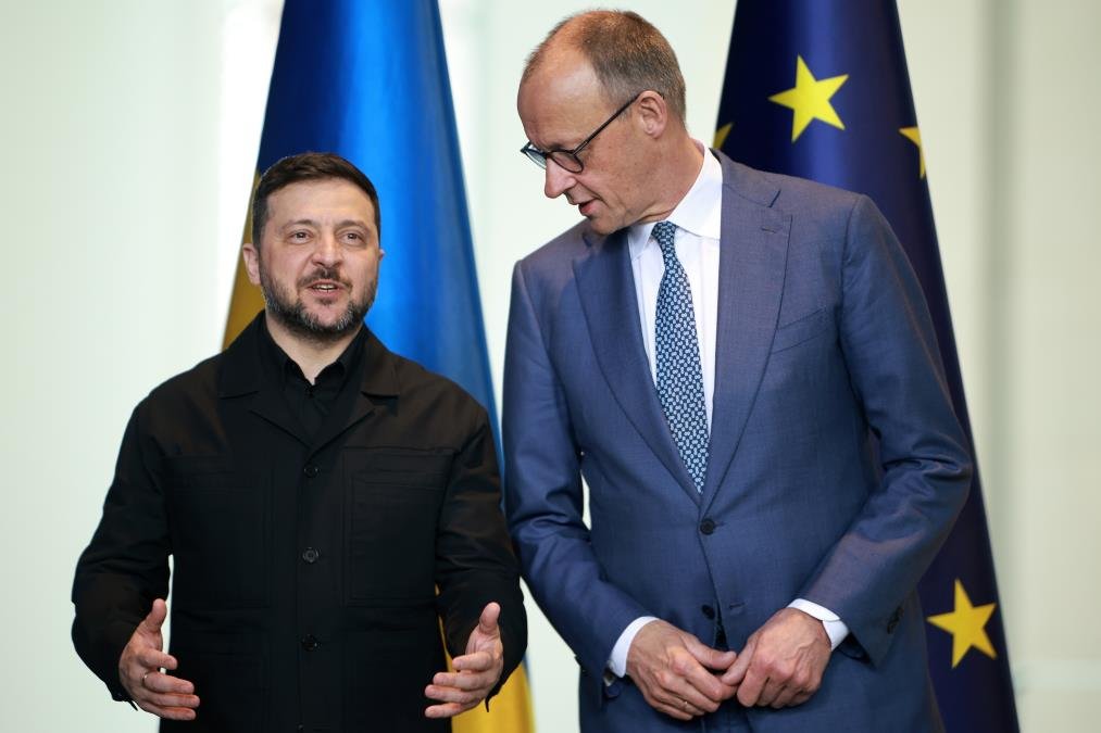 ZELENSKI ODBIO MERCOV PREDLOG ZA UKRAJINU! "Branimo Evropu u potpunosti, nepravedno je da ostanemo bez prava glasa u EU"