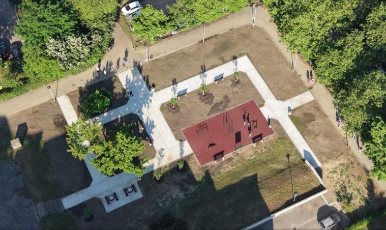 NOVO MESTO U BLOKU 62 ZA VEŽBANJE I DRUŽENJE: Novobeograđani dobili još jednu teretanu na otvorenom (FOTO)