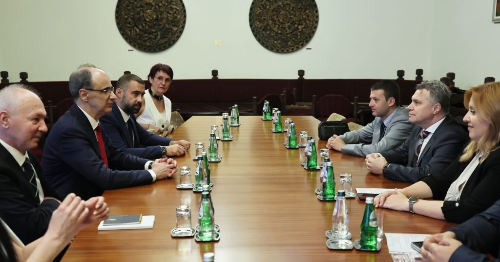 Macut: Poštovanje različitosti i ravnopravnost građana temelj naprednog društva
