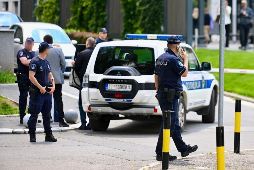 ODREĐEN PRITVOR MIHAJLU (24) ZBOG PUCNJAVE NA VLASNIKA RESTORANA: Oglasili se iz Višeg suda u Beogradu