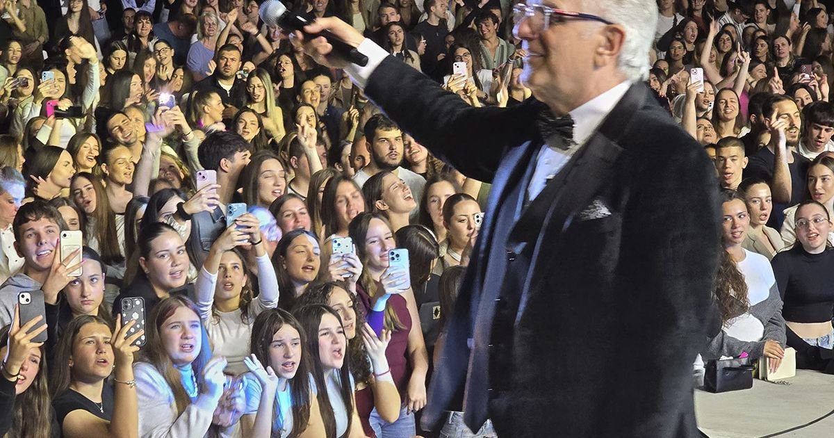 Željko Samardžić napravio spektakl u Nišu: Publika bez daha, naredni koncert već 21. juna
