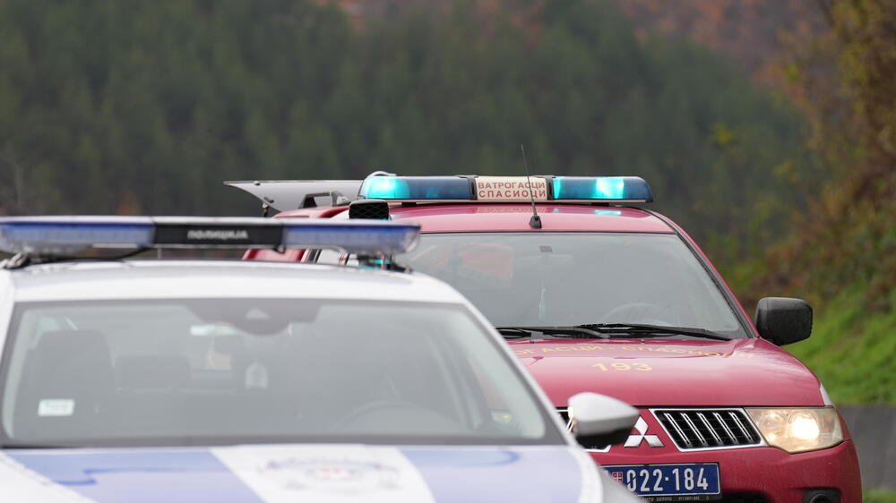 ZAPALIO SE KAMION NA AUTO-PUTU KOD MARKOVCA! Plamen bukti na sve strane, GUST DIM PREKRIO KOLOVOZ