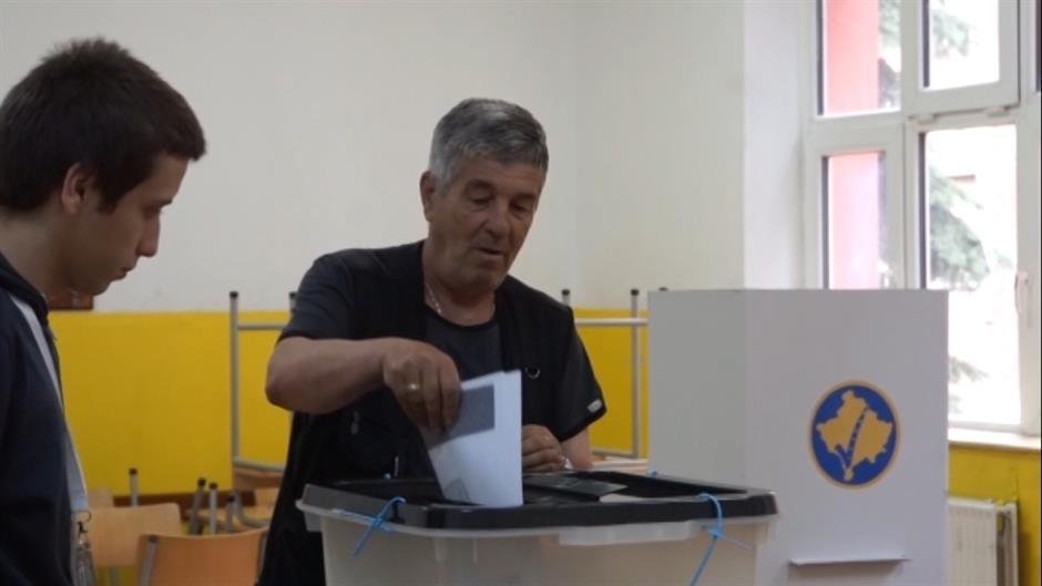 Komesarijat pozvao Srbe s kosovskim dokumentima da glasaju na izborima 7. juna