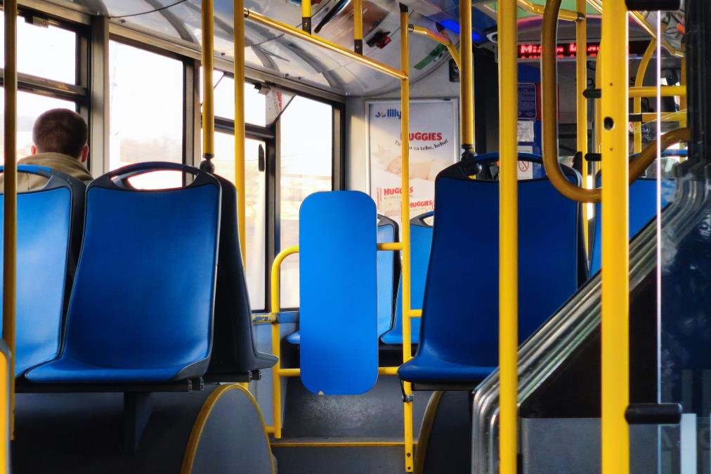 VELIKE IZMENE U GSP SAOBRAĆAJU NA BEŽANIJSKOJ KOSI: 12 autobuskih linija menja trase, evo kuda od danas idu 65,612, 70, 613, 72, 82, 607, 74, 75, 76, 708 i 72N