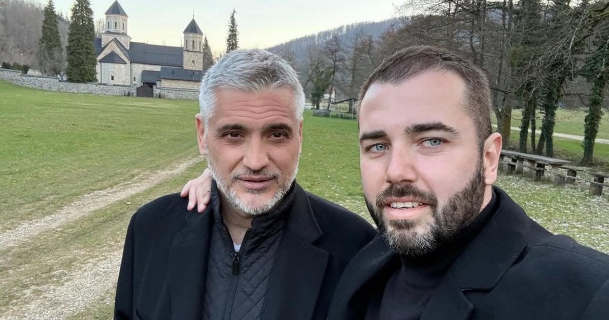 Aca Kos otkrio kad se Čeda budi, pa šta prvo ujutru uradi: "Dobro jutro gospodine..."