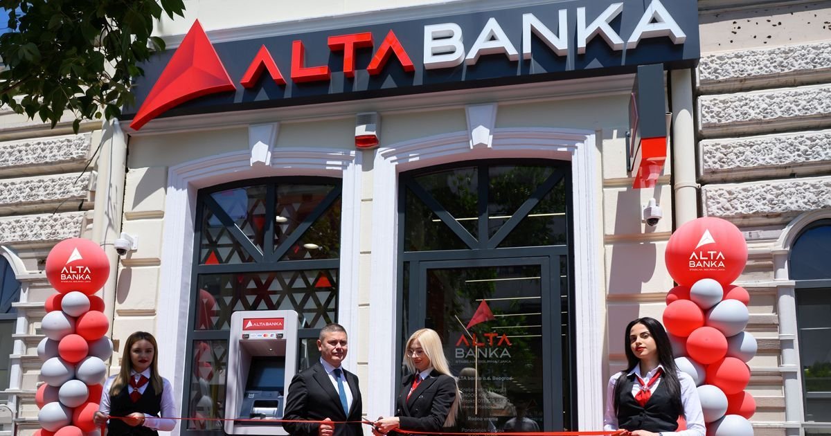 Nova ALTA banka u Kragujevcu: Partnerstvo, briga o zajednici i pokloni za decu bez roditeljskog staranja