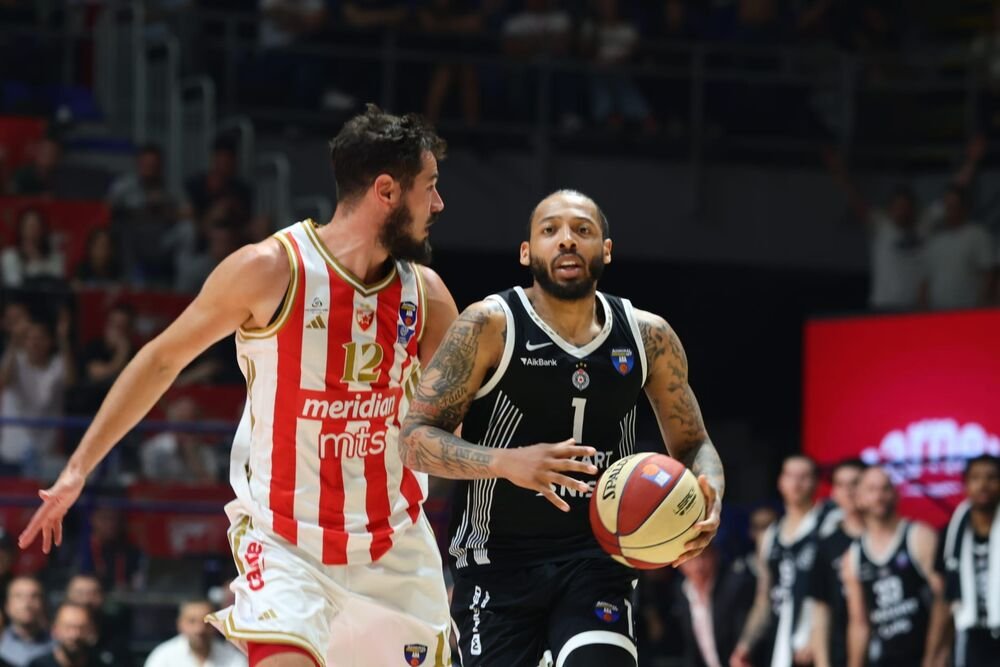 Partizan se ne miri sa odlukom KLS: Žestok odgovor Parnog valjka!