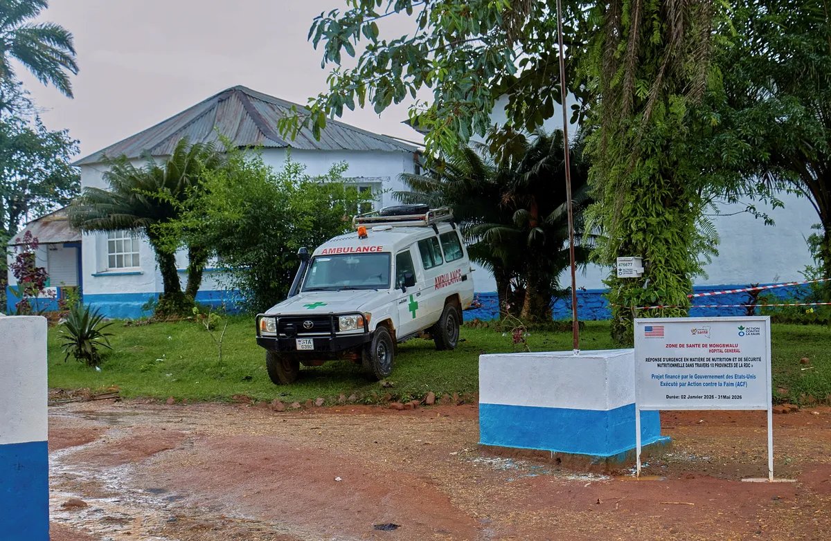 Uganda zatvorila granicu sa Kongom zbog skoka broja slučajeva zaraze ebolom