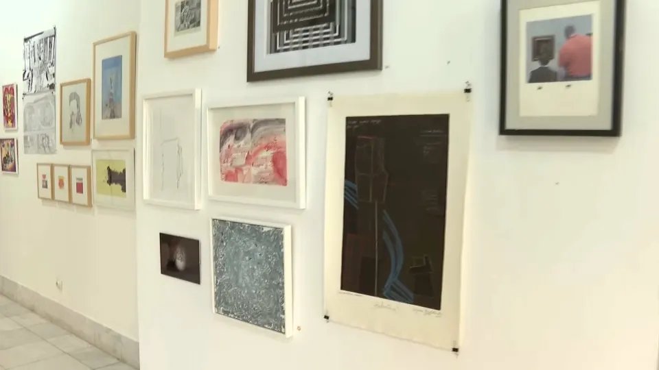 (VIDEO) Dvesta umetnika doniralo radove: Prodajna izložba za pomoć zaposlenima ULUS-a