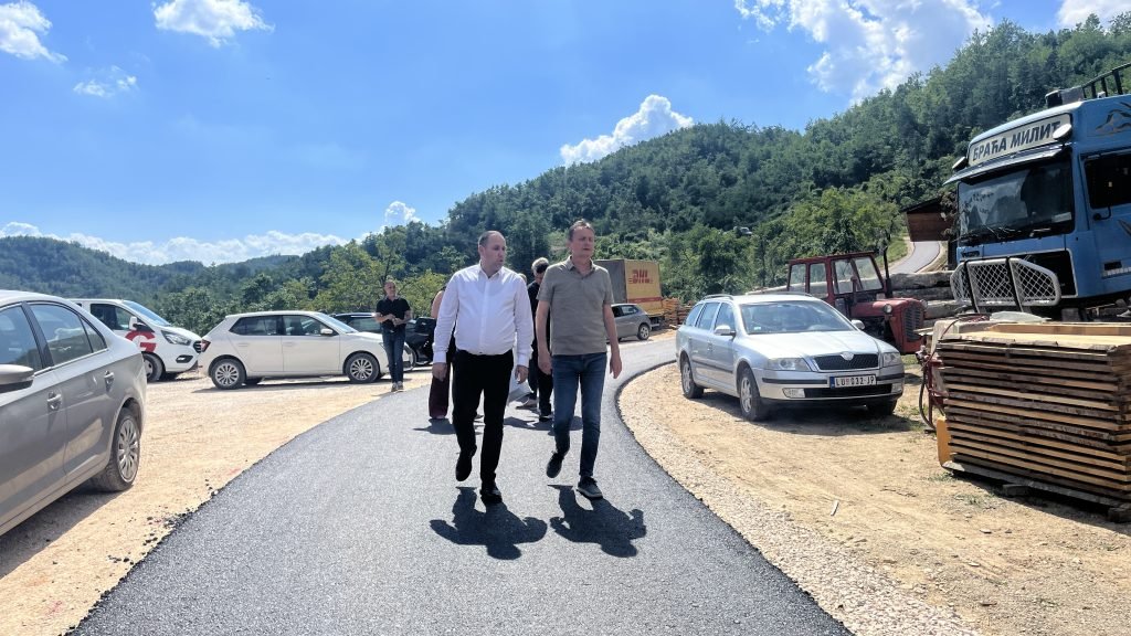 Glišić: Država nastavlja ulaganja u razvoj seoskih sredina