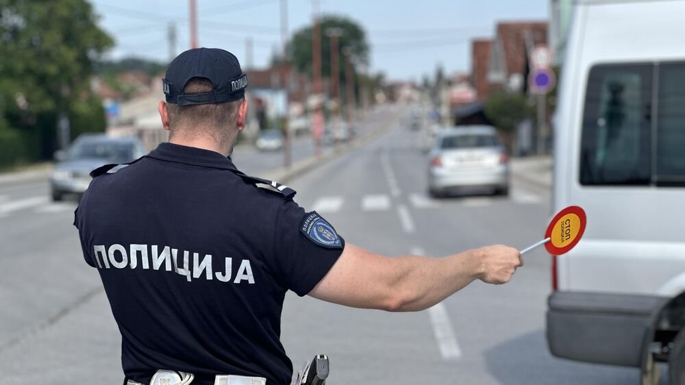 KAZNE DO 180.000 DINARA I TRAJNO ODUZIMANJE DOZVOLE! Stupio na snagu nikad stroži zakon, OPREZNO KOD KOMŠIJA!