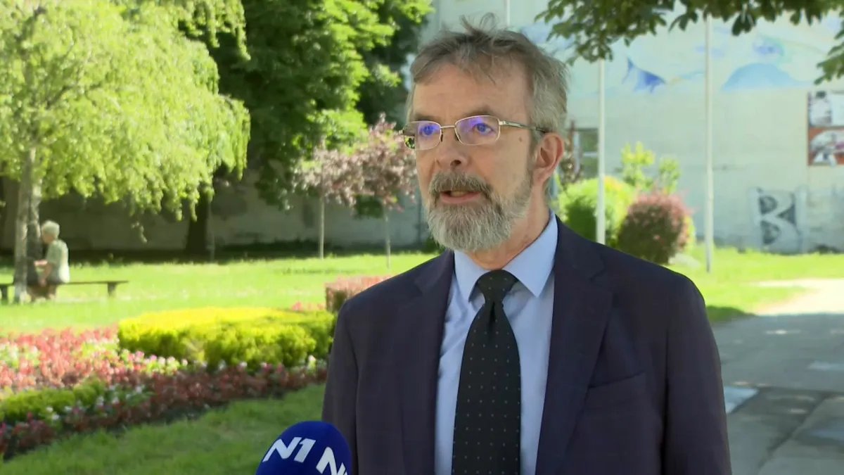 Sedmo ročište studentu Andreju Tanku, građani se okupljaju ispred suda