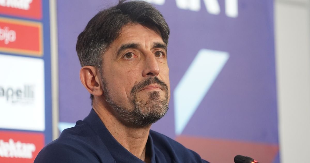 Veljko Paunović upitan da li ima klauzulu da može da napusti reprezentaciju: "Moj ugovor je poverljiva stvar!"