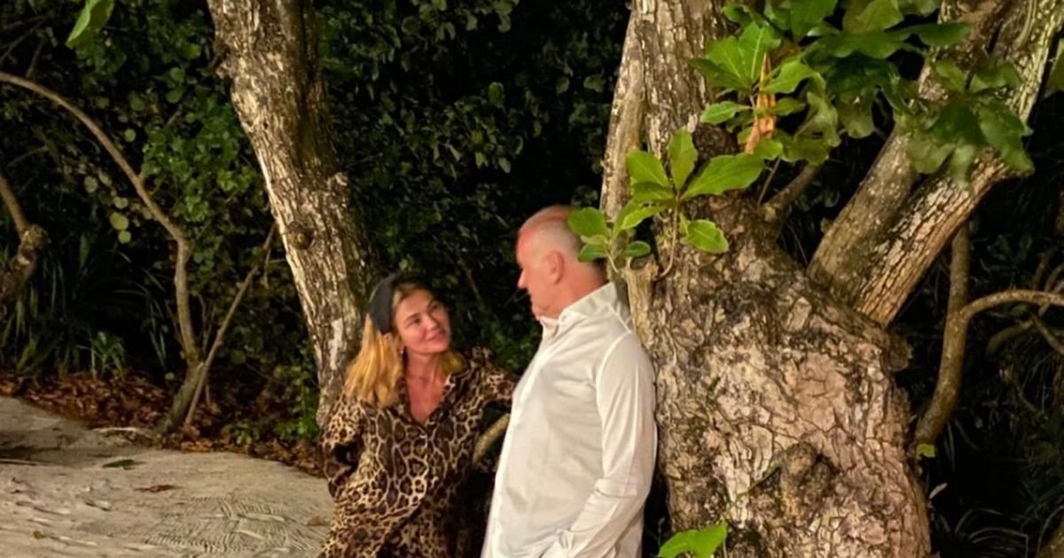 Voditeljka je treća žena starijem biznismenu, danas imaju razlog za slavlje: Na venčanju bilo samo 30 ljudi