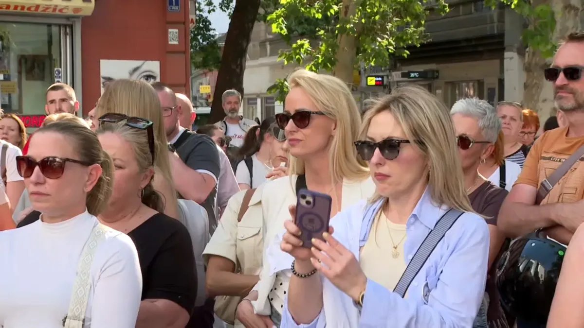 Protest medicinskih sestara i tehničara u Novom Sadu, traže poštene izbore za Komoru