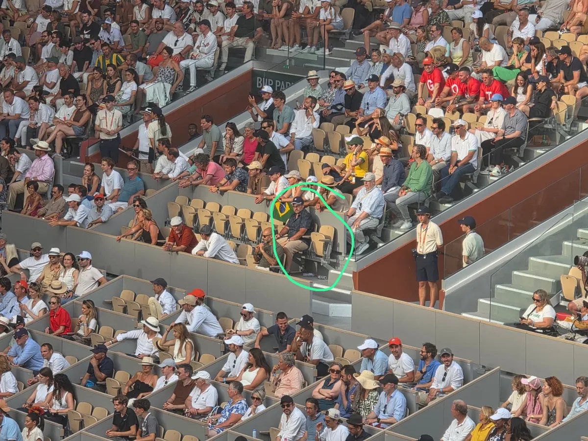 Evo kome je Đoković poslao pouljubac dok se lomio meč FOTO