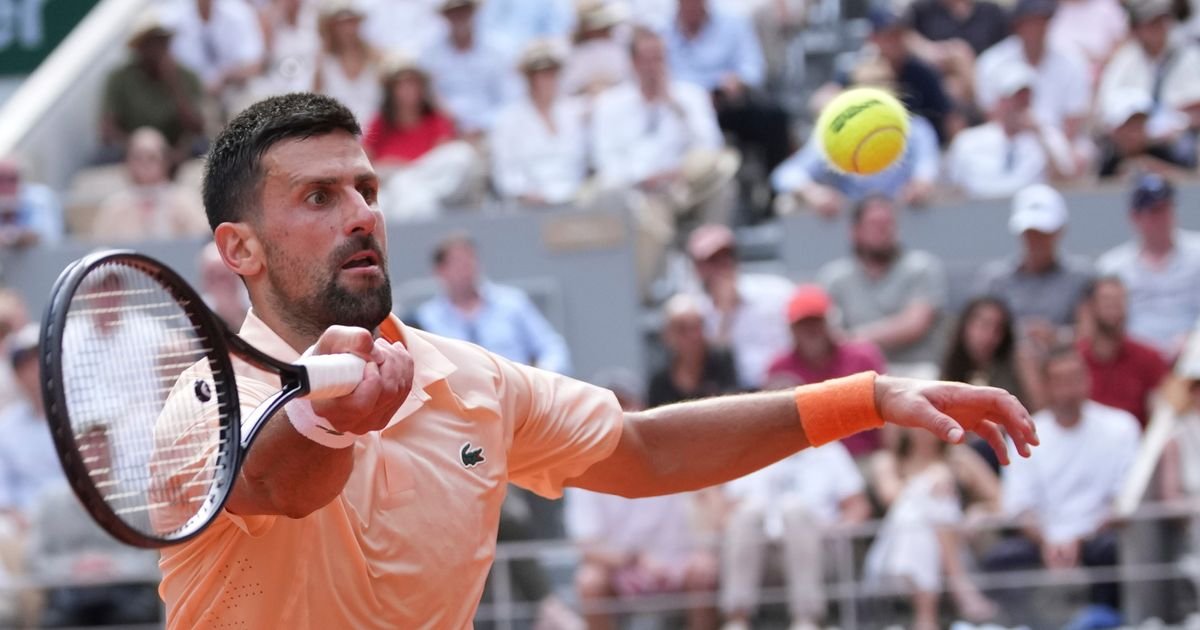 Evo šta Novak Đoković sve gubi nakon poraza u maratonu protiv Žoaa Fonseke u trećem kolu Rolan Garosa
