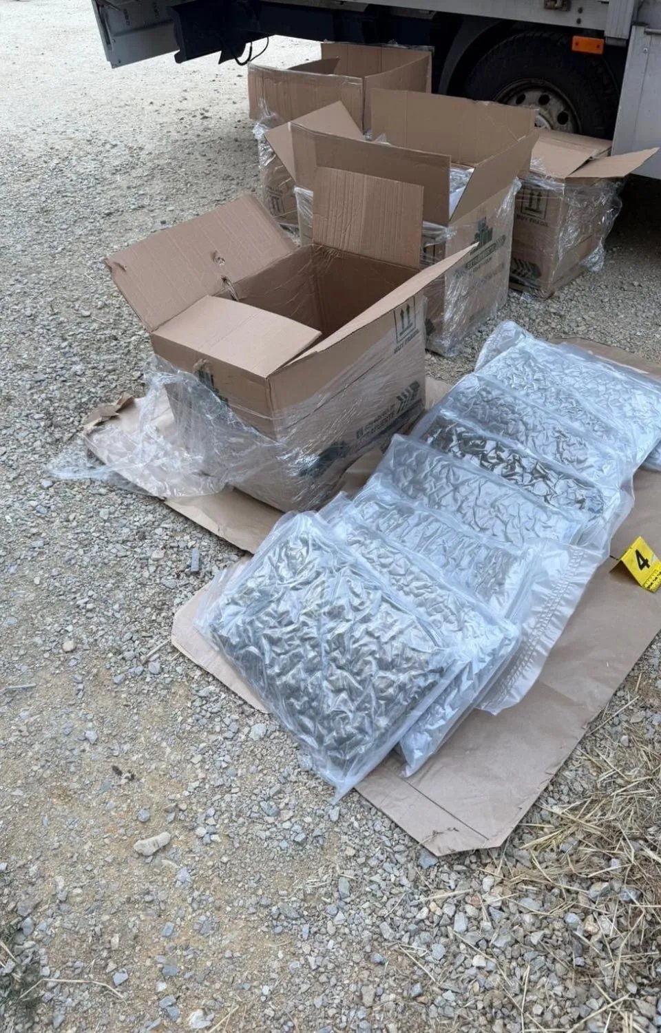 Policija zaplenila 36 kilograma marihuane u Krnjači: Pronađena i oprema za proizvodnju amfetamina