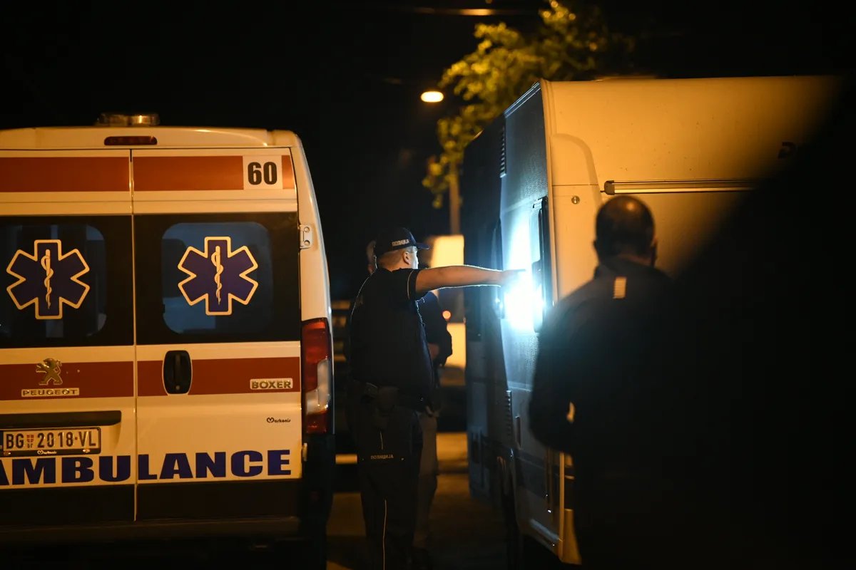 Horor u Grockoj: Tinejdžer (17) izboden u grudi na autobuskom stajalištu, napao ga vršnjak