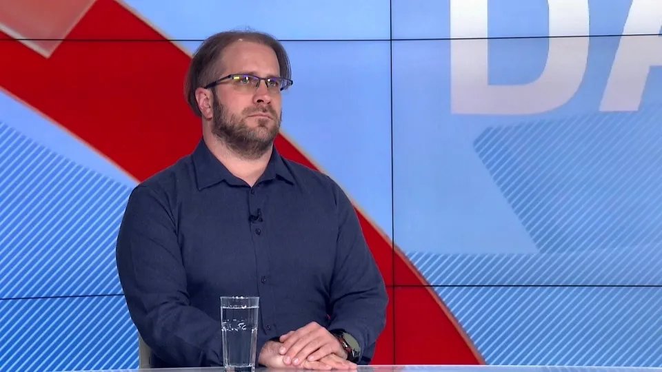 Gogić o preuzimanju objekata srpskih železnica: To ima simboličku težinu - pokazuje nemoć Srbije