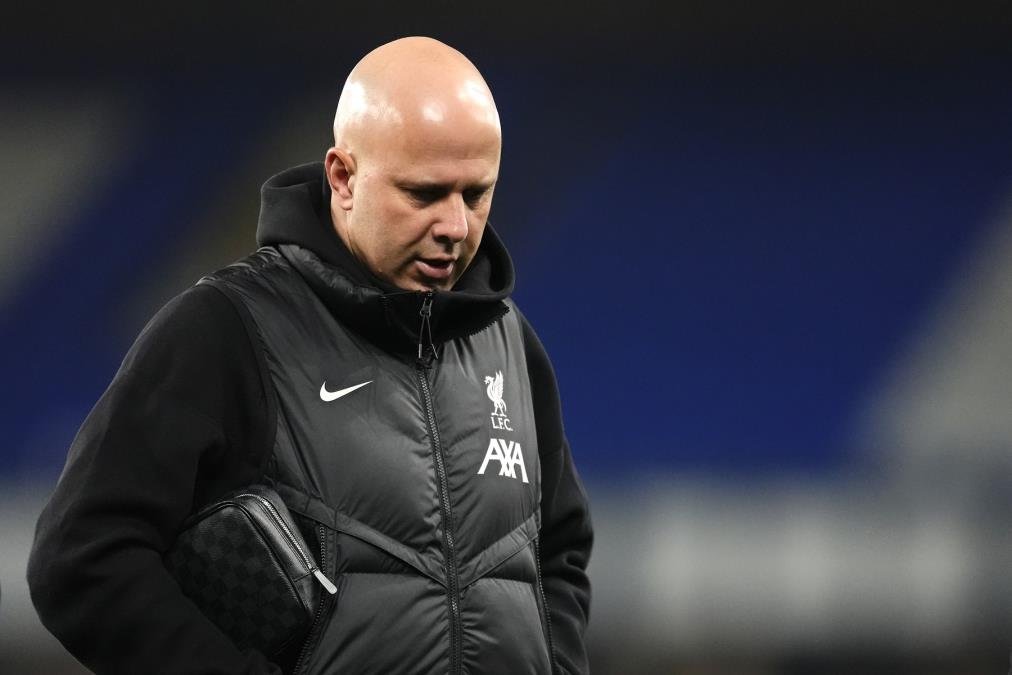 LIVERPUL SMENIO TRENERA: Arne Slot ne stanuje više na Enfildu! Poznato je i ko je glavni kandidat da ga zameni