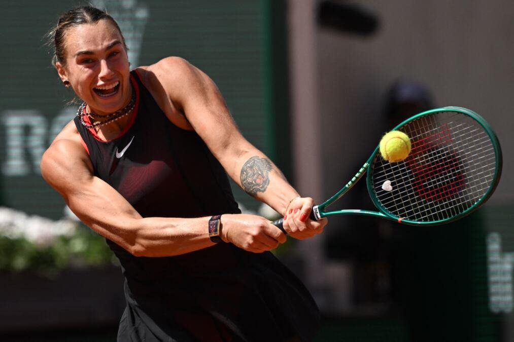 ARINA GAZI I NE STAJE: Sabalenka ubedljivo porazila Kasatkinu za osminu finala Rolan Garosa