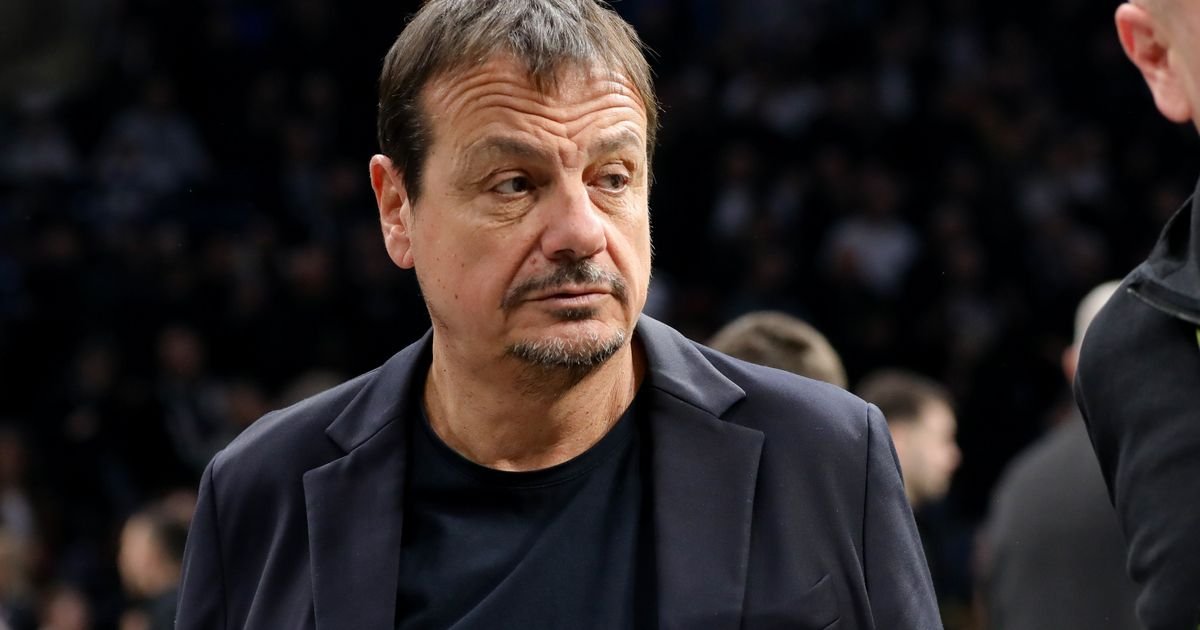 Ataman opet "bocnuo" Olimpijakos: "Čestitam im na osvajanju Evrolige, ali..."