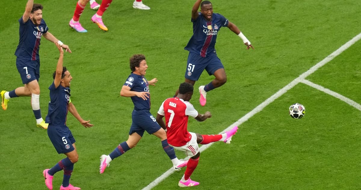 Svi se pitaju kako ovo nije penal za PSŽ, ovo pravilo je spasilo Arsenal, a mnogi za njega nisu znali