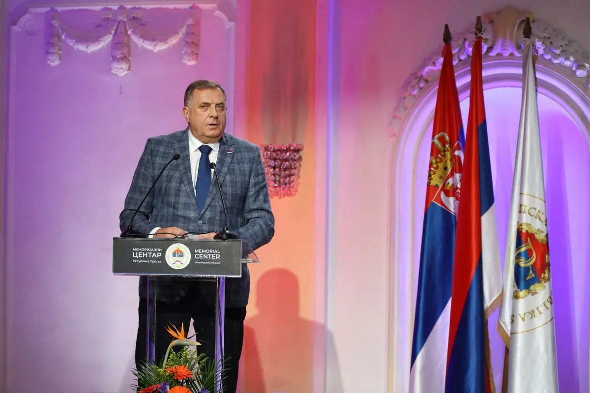 Milorad Dodik predložio da trg u Banjaluci nosi naziv po Momiru Taliću, optuženom za ratne zločine
