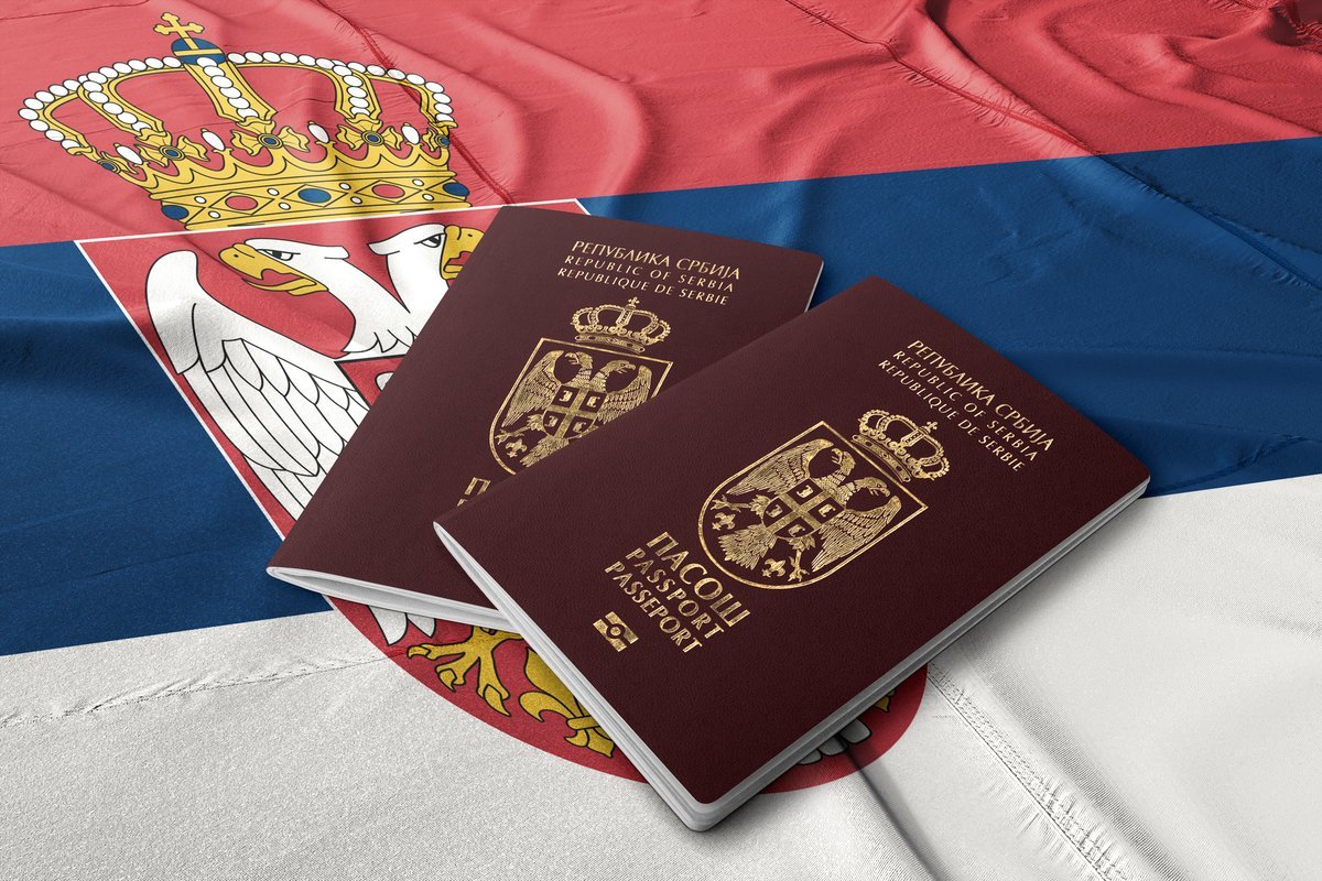 Pasoši za "instant Srbe": Novi Zakon o državljanstvu "miriše" na izborni inženjering