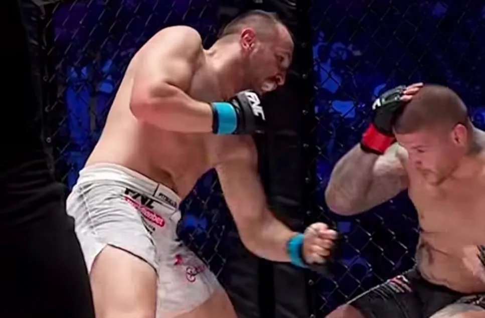 Hrvoje nokautirao Bakočevića i nemilice ga udarao dok je ležao VIDEO