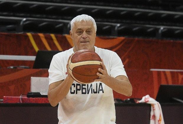LEGENDARNI MUTA BEZ KOČNICE O SMENI OBRADOVIĆA I VEČITIMA: "Četiri trenera za jednu sezonu? Ma daj, veliki klubovi to ne rade!"