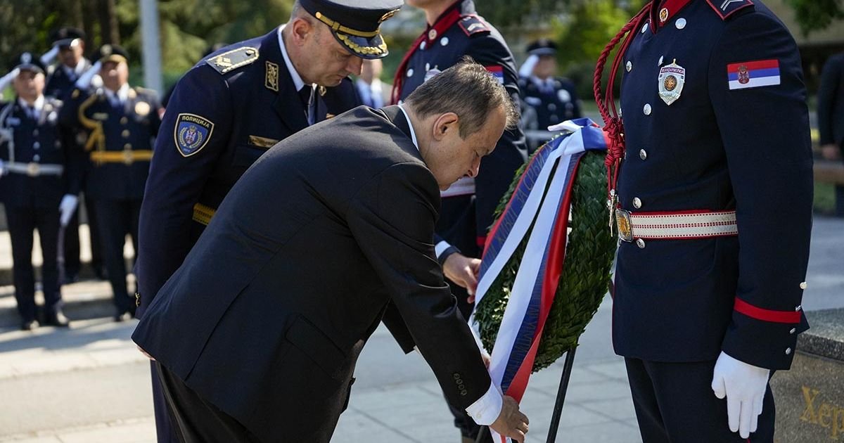 Dačić čestitao Dan policije: Sećamo se svih koji su štiteći svoju zemlju nastradali na dužnosti