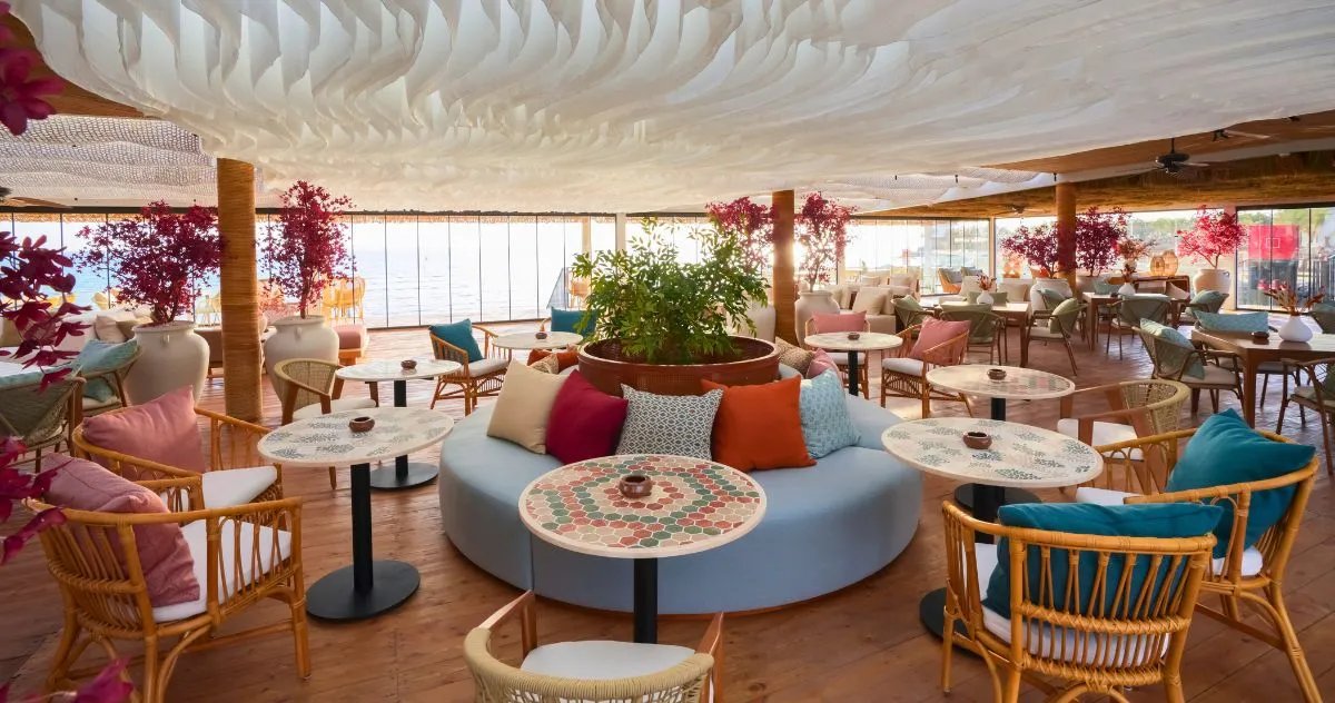 U zagrljaju lagune Desert Rose Resort 5 i umetnost odmora