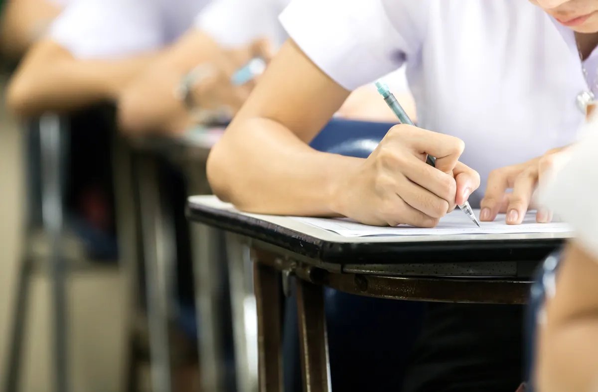 Nastavnik matematike izdvaja 5 zadataka koji su namučili osmake na prijemnom ispitu: Poslednji o veknama hleba je sve zbunio