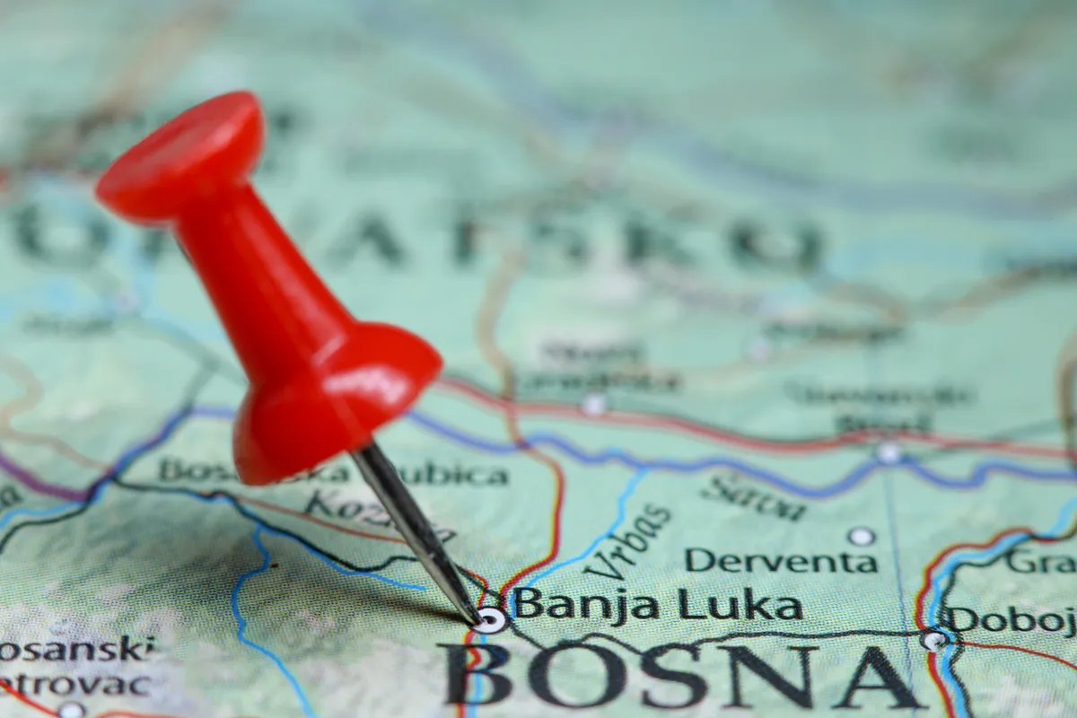 SDA traži snažnog visokog predstavnika, Dodik poručuje: Vreme je za novo rešenje za BiH